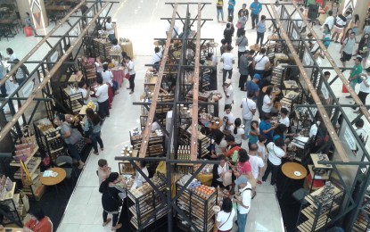 <p><strong>LOCAL TRADE FAIR.</strong> The 'Bahandi' Trade Fair at Robinsons Place Tacloban joined by 35 SMEs in Eastern Visayas which opened on Tuesday (June 12,2018)  (<em>Photo by Sarwell Q. Meniano</em>)</p>